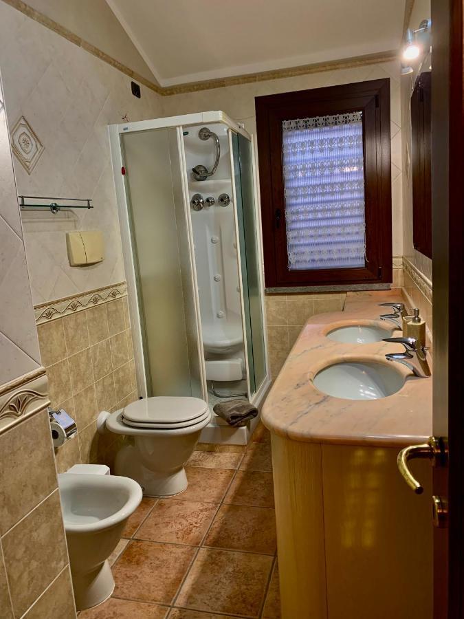 Casa Vacanza V&G Домус-де-Марія Екстер'єр фото